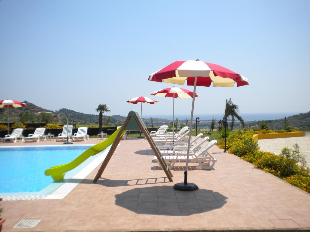 Tenuta Agrituristica Castellesi Squillace Buitenkant foto